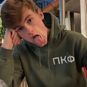 Meet your Posher, Dylan